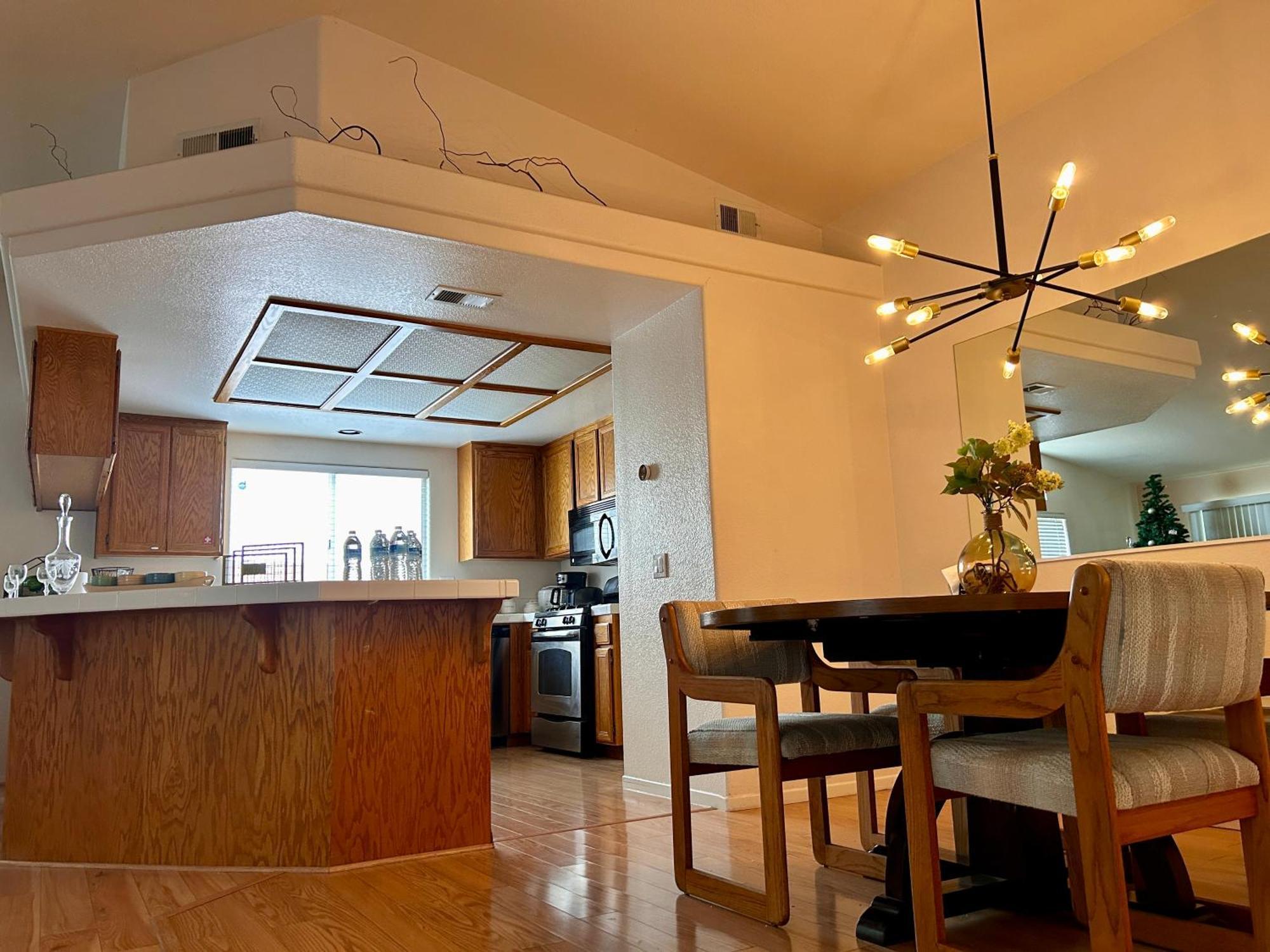 Golden Saddle Suite With Tv And Private Bathroom Хемет Екстериор снимка